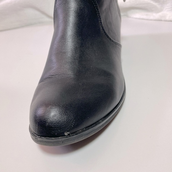 AMERICAN RAG Women's Black Smooth Faux Leather Abby Ankle Booties - Picture 5 of 14